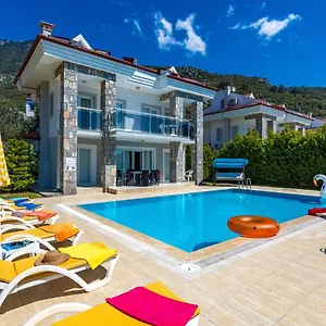 Yasam Park Rena Villalari Oeluedeniz , Fethiye Turkey